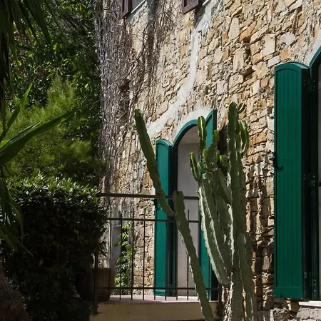 Appartamento Casa Klaus, Olivenbaeume An Der Ligurischen Riviera